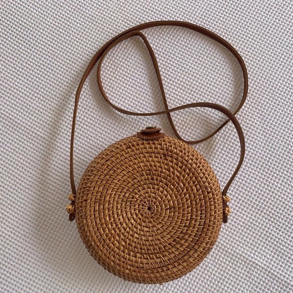 Light Rattan Handbag - Picture 9 of 9